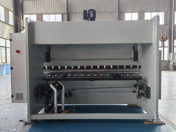 ��Һ���������WE67K-135T3200 �� (ET17 ͬ��ģ��