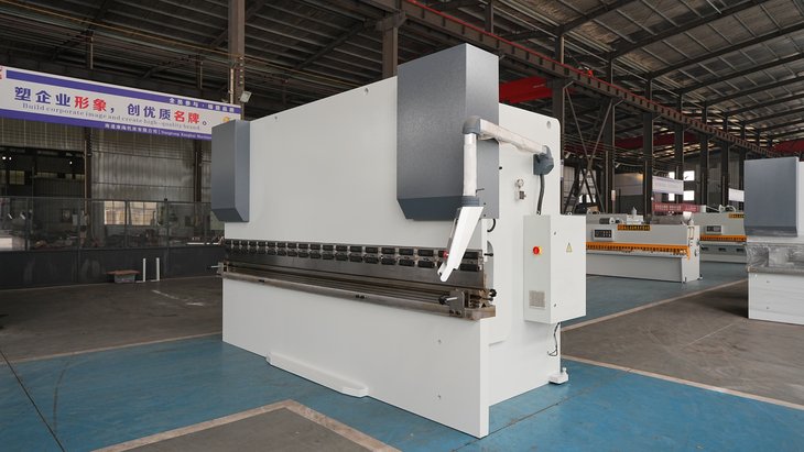 WC67K-200T4000